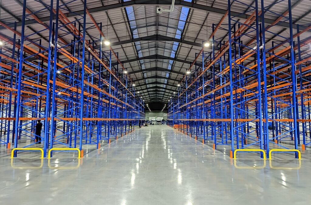 Light Duty, Medium Duty, Heavy Duty: Perbedaan & Kegunaannya untuk Gudang Anda