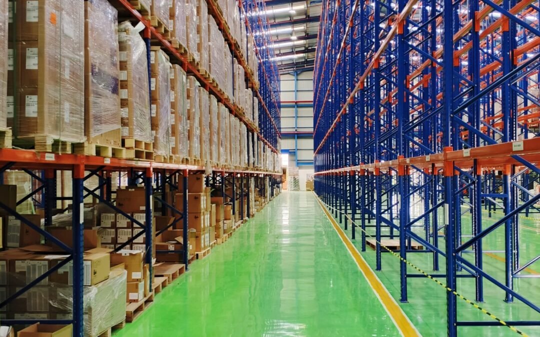 Cerita di Balik Gudang Tertata: Kenalan dengan Jenis-Jenis Rak yang Dipakai