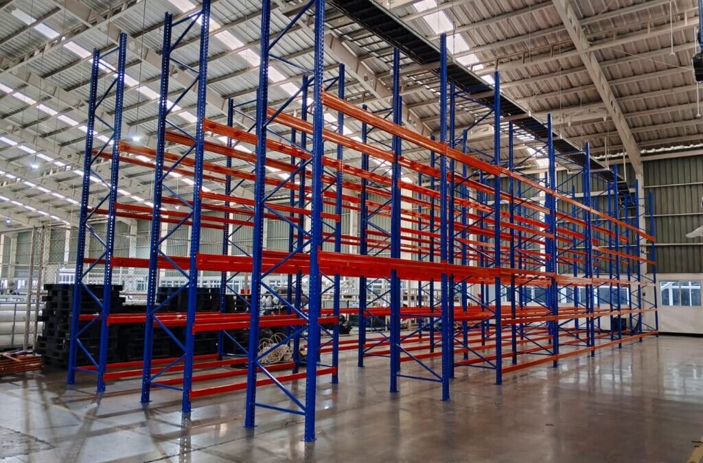 Bagaimana Pabrik Rak Profesional Menjamin Keamanan dan Kualitas Produksi Rak Anda